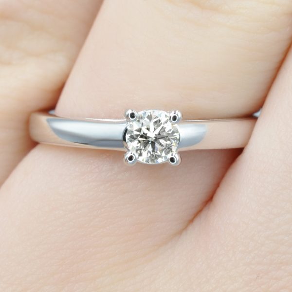 Exceptional 0.35 CT Round Cut Diamonds - Solitaire Ring in 14KT White Gold Hot on Sale