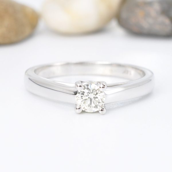 Exceptional 0.35 CT Round Cut Diamonds - Solitaire Ring in 14KT White Gold Hot on Sale